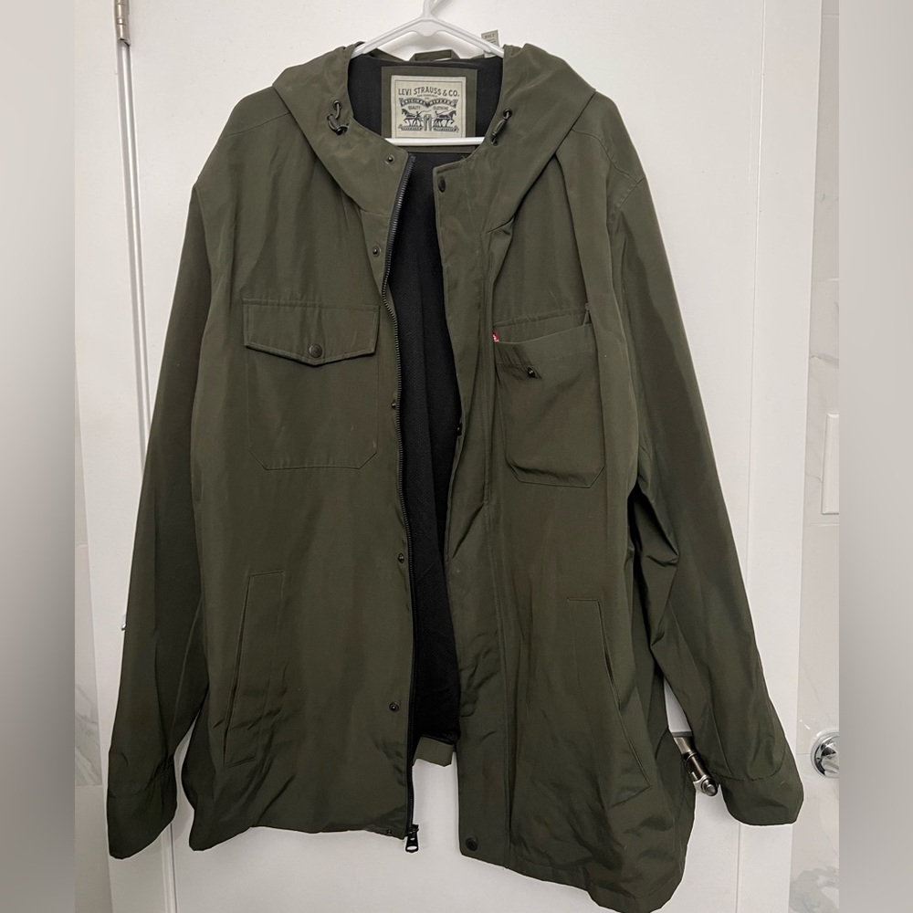 XXXL Levi’s hooded jacket. Green. Used